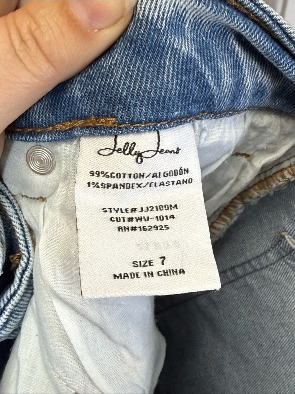 Jelly Jeans, Stone Wash Mom Jeans. Size 7. In excellent condition! - Picture 6 of 7